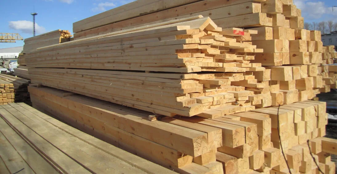 Edged board and timber